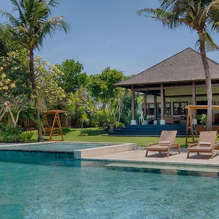 Ketewel Villa By Sanga Sanga Hospitality กีอันยาร์ ภายนอก รูปภาพ