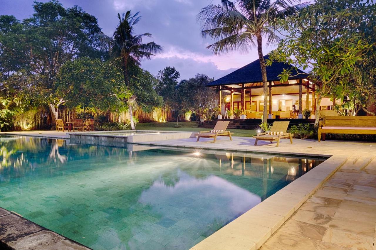 Ketewel Villa By Sanga Sanga Hospitality กีอันยาร์ ภายนอก รูปภาพ