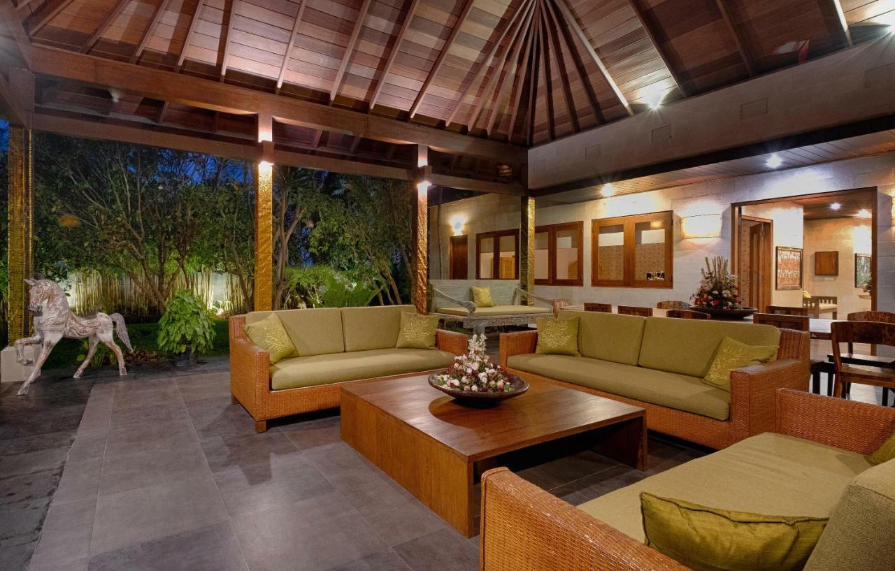 Ketewel Villa By Sanga Sanga Hospitality กีอันยาร์ ภายนอก รูปภาพ
