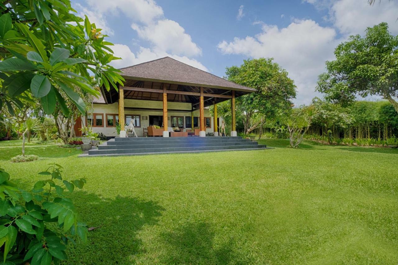 Ketewel Villa By Sanga Sanga Hospitality กีอันยาร์ ภายนอก รูปภาพ